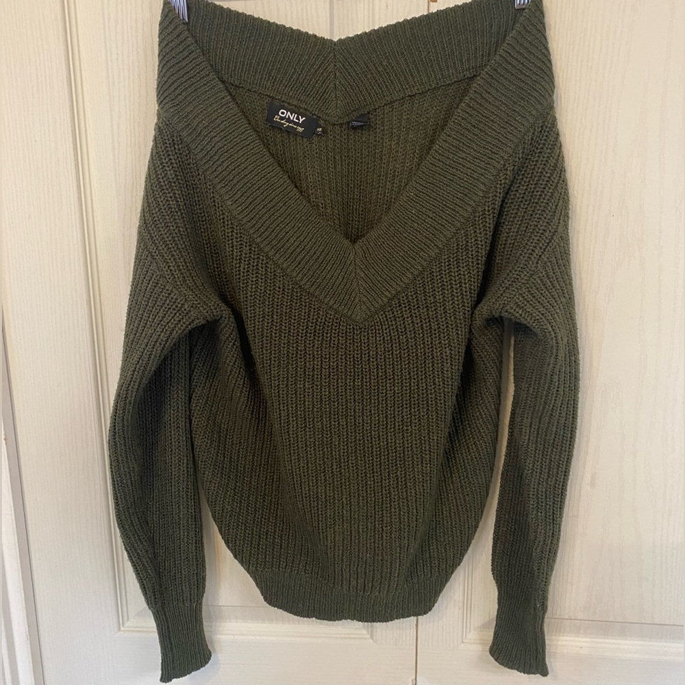 Only Women's Olive Green Pullover Knit Sweater - Picture 4 of 13